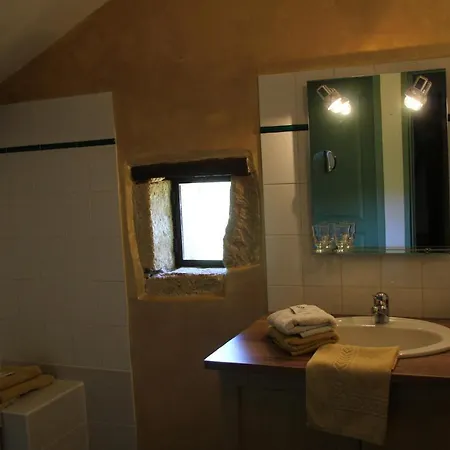 Gasthof Domaine Du Bouysset Saint-Martin-le-Redon