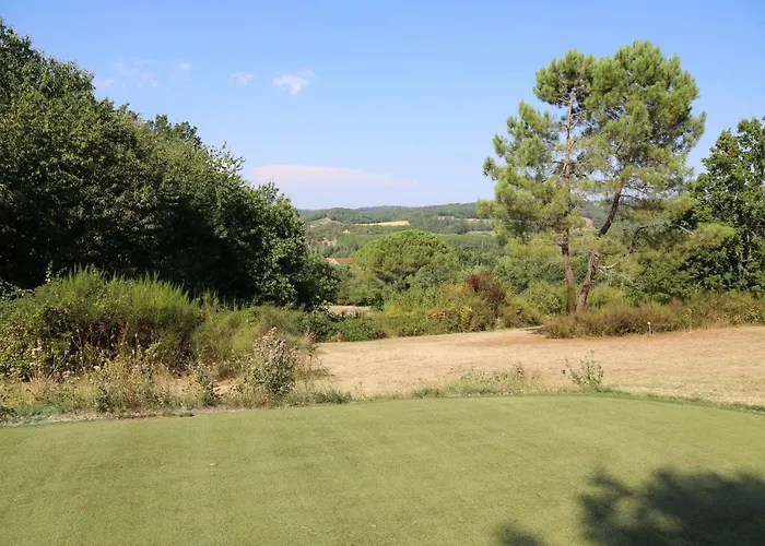 Domaine Du Bouysset 3* Saint-Martin-le-Redon